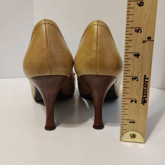 TED BAKER Loafer Buckle Stitched‎ Leather Heels Women's 6 Round Toe Shoes Beige - Picture 11 of 14